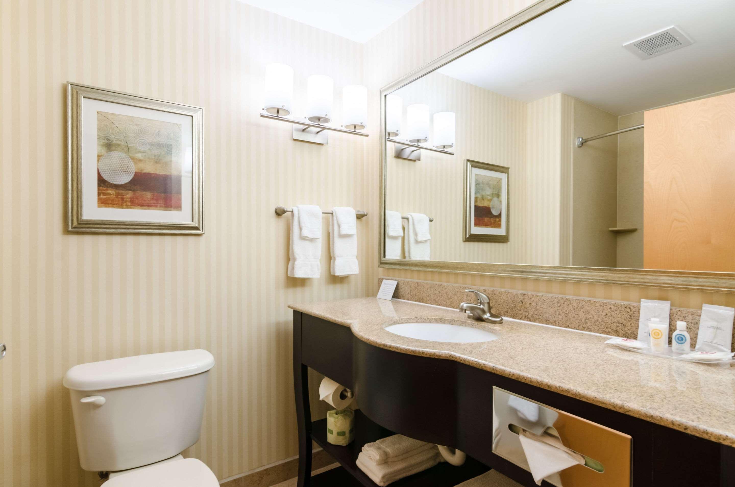 Comfort Suites Salina South Экстерьер фото