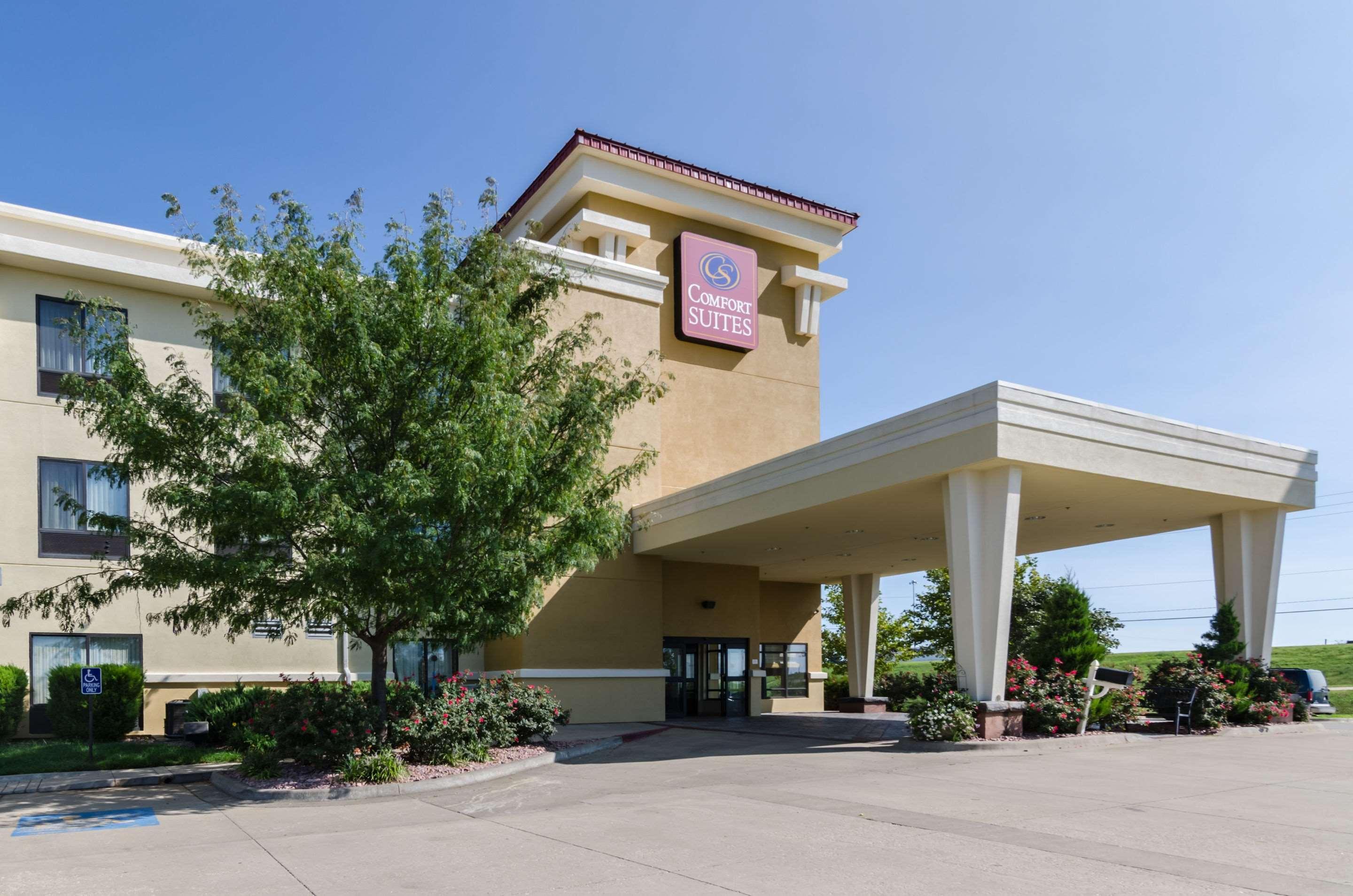 Comfort Suites Salina South Экстерьер фото