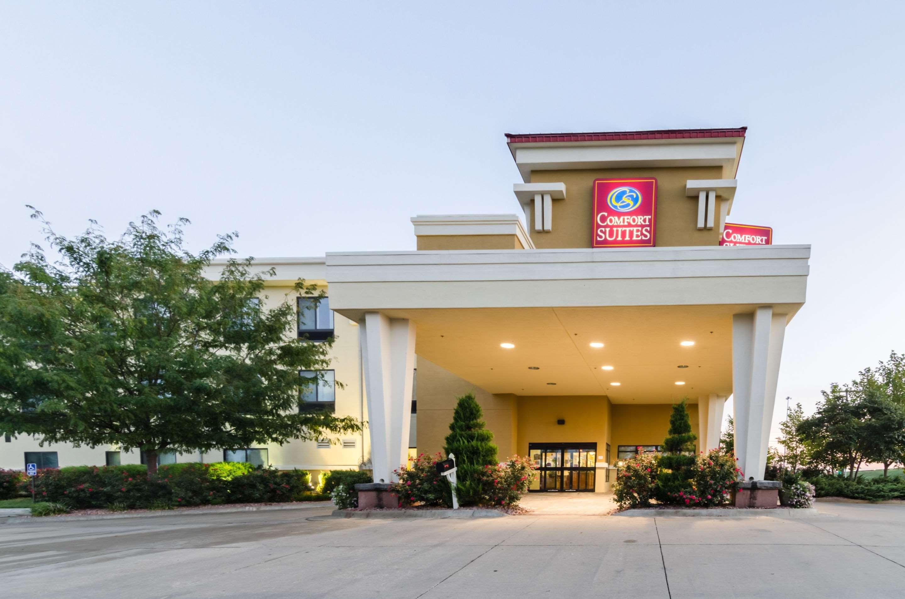Comfort Suites Salina South Экстерьер фото